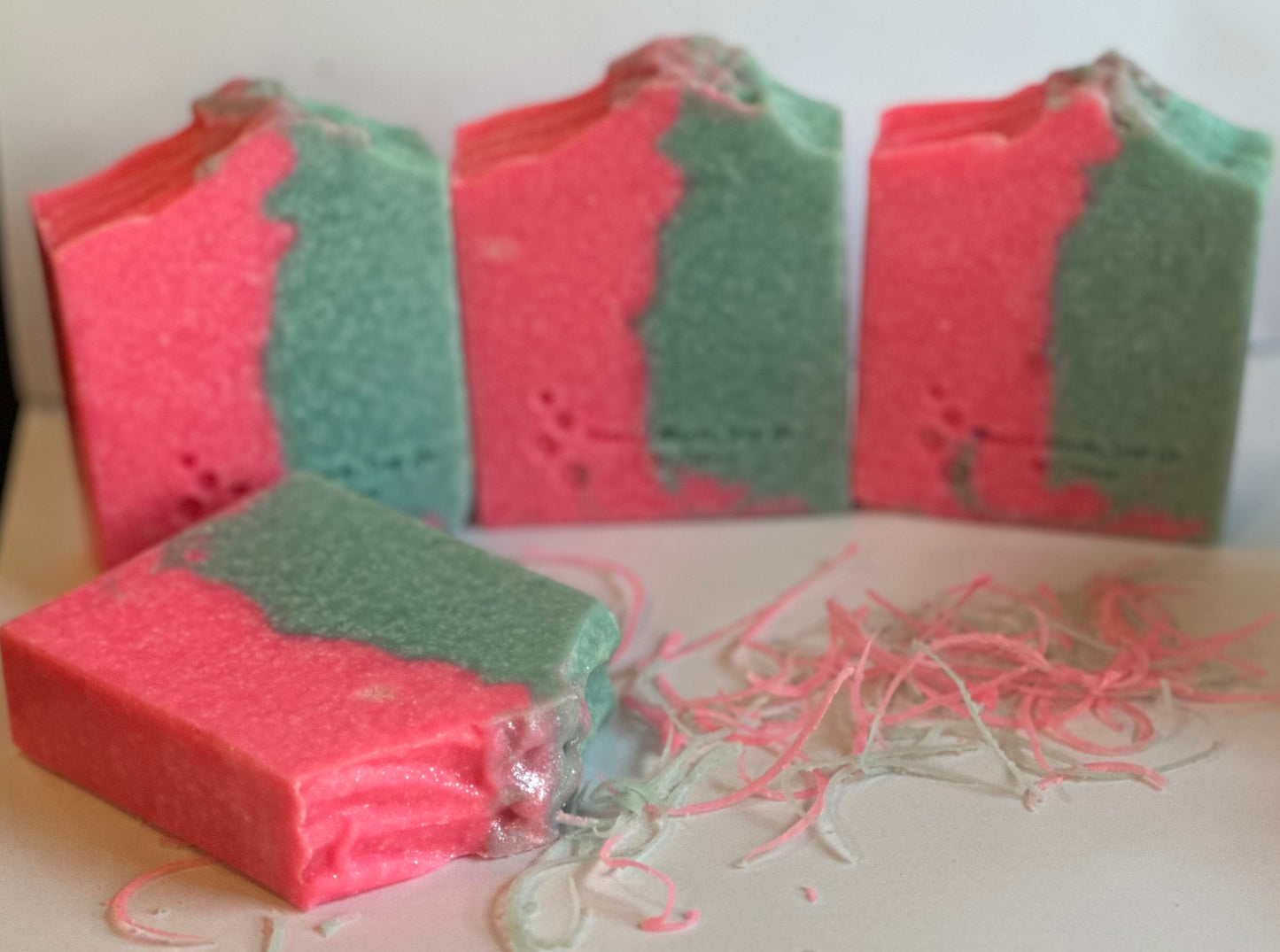 8th & Ocean Dead Sea Salt Soap